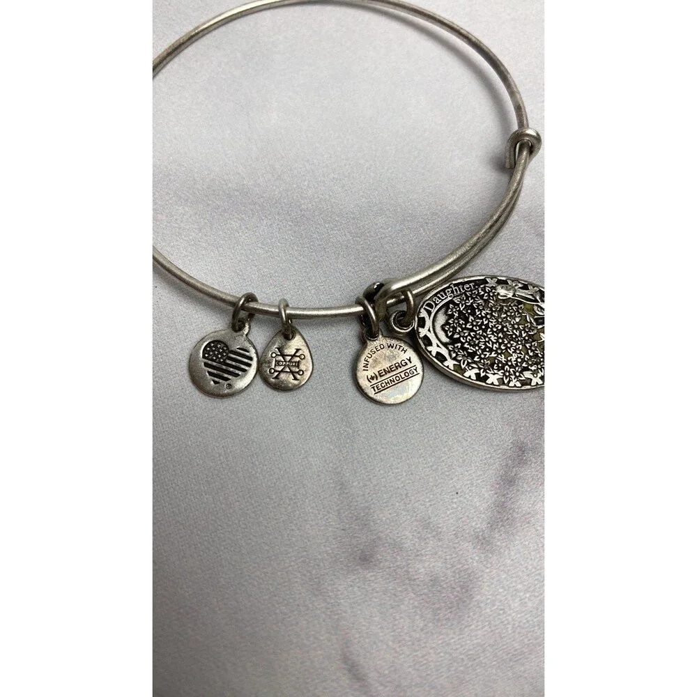 Alex and Ani daughter 2016